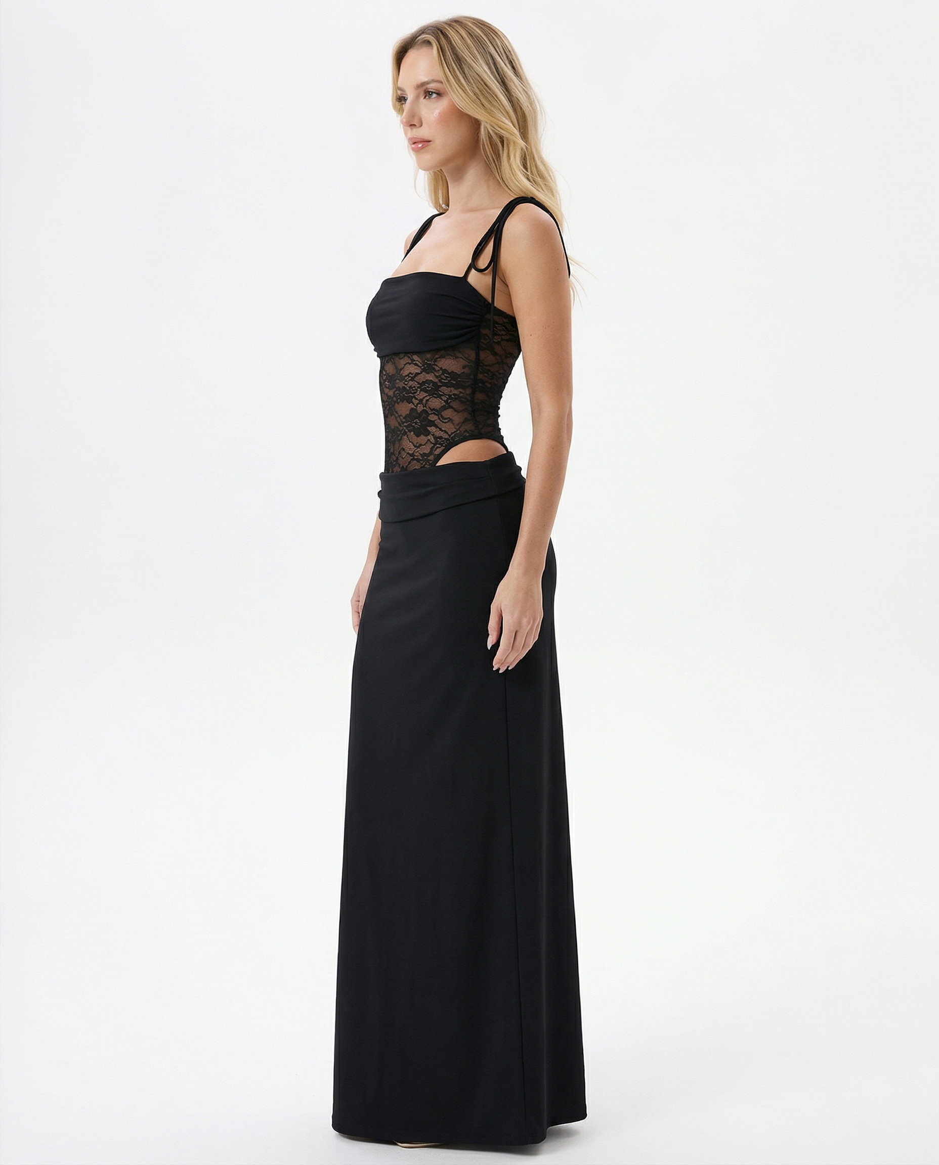 Céline | Romantic Lace Maxi